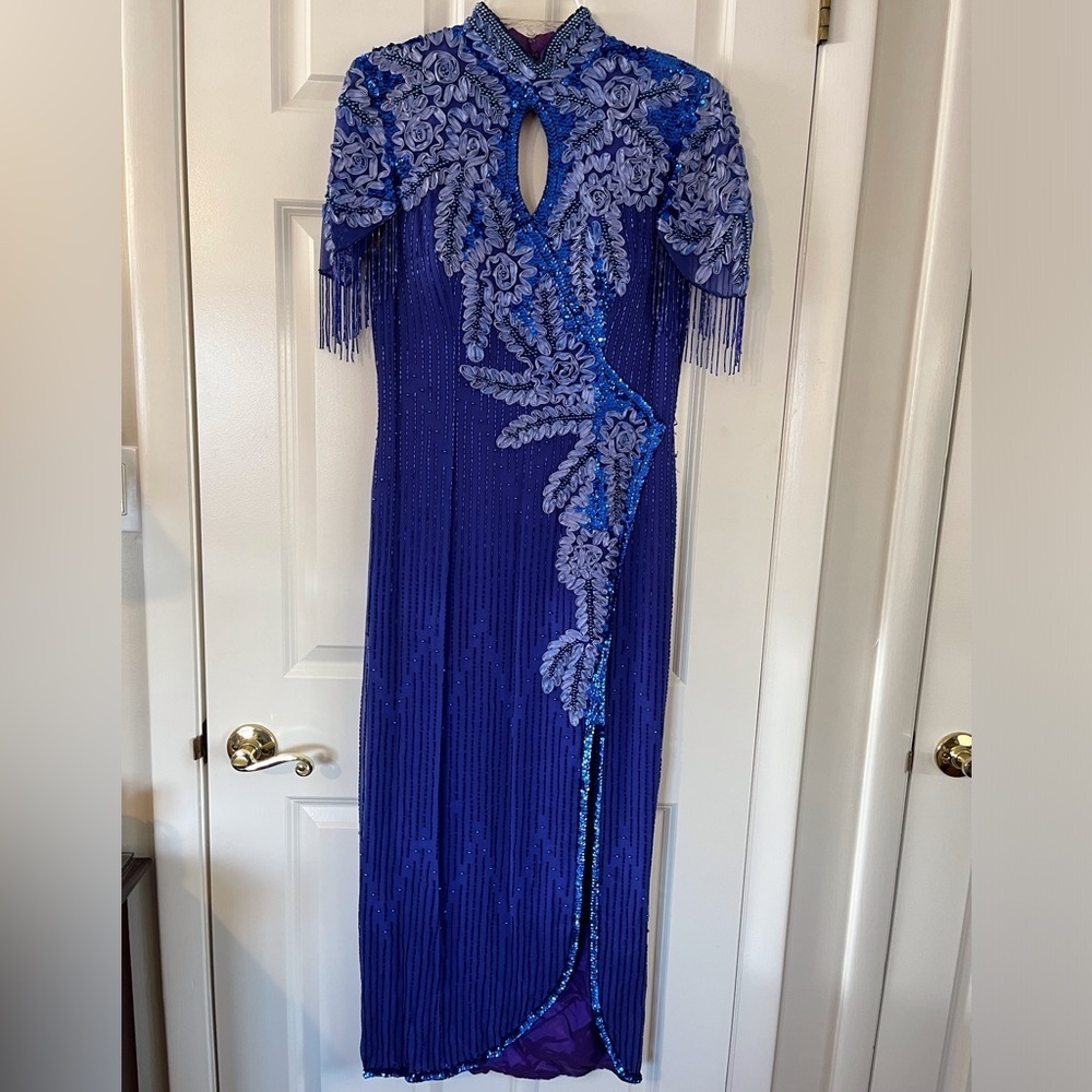 Stunning Beaded and Sequined Gown 100% Silk Size 14